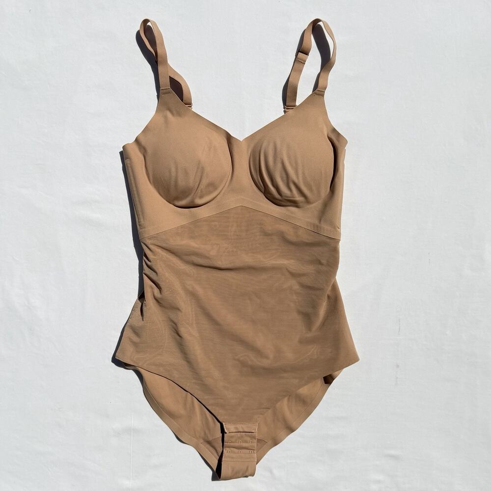 Honeylove Liftwear Cami Bodysuit Womens Medium Sand Beige Shapewear